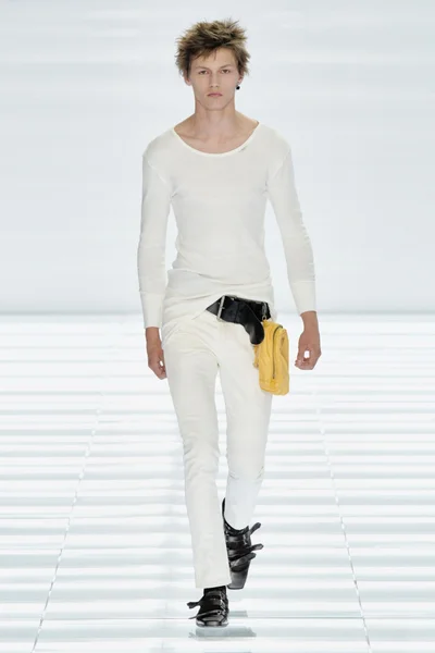 Look 5